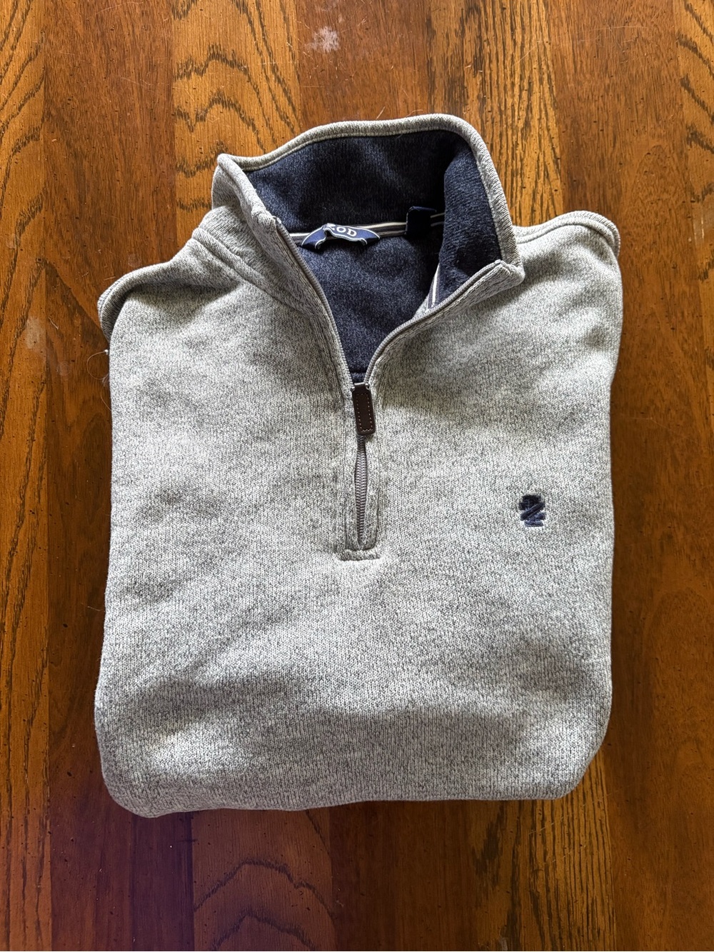 Izod Men's Light Gray Half-Zip Sweater with Navy Inner Collar